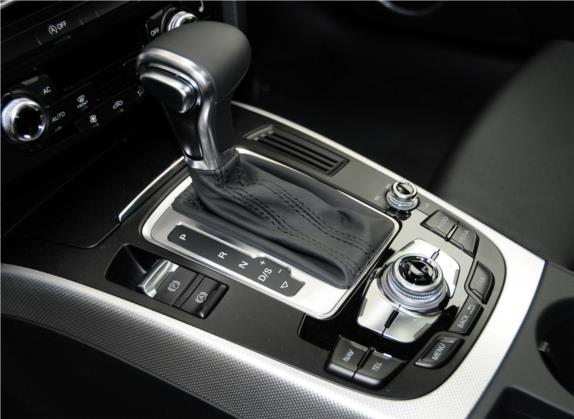 奥迪A5 2012款 2.0TFSI Sportback quattro 中控类   挡把