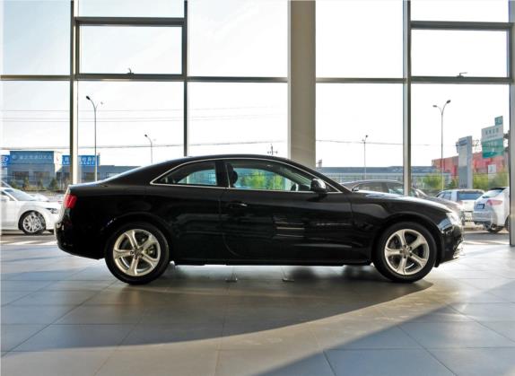 奥迪A5 2013款 Coupe 40 TFSI 外观   正侧