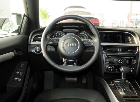 奥迪A5 2013款 Cabriolet 40 TFSI 中控类   驾驶位