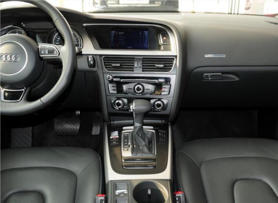 奥迪A5 2013款 Cabriolet 40 TFSI 中控类   中控台