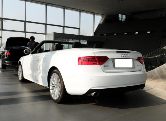 奥迪A5 2013款 Cabriolet 40 TFSI 外观   斜后