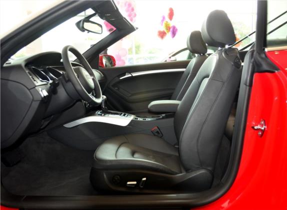 奥迪A5 2013款 Cabriolet 40 TFSI quattro 车厢座椅   前排空间