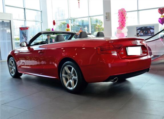 奥迪A5 2013款 Cabriolet 40 TFSI quattro 外观   斜后