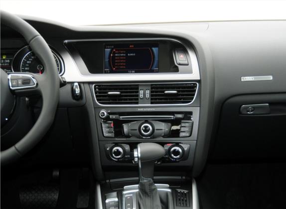 奥迪A5 2013款 Sportback 40 TFSI 中控类   中控台
