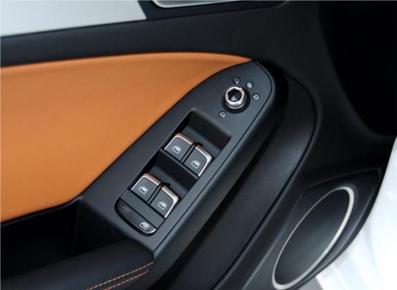 奥迪A5 2013款 Sportback 40 TFSI quattro 车厢座椅   门窗控制