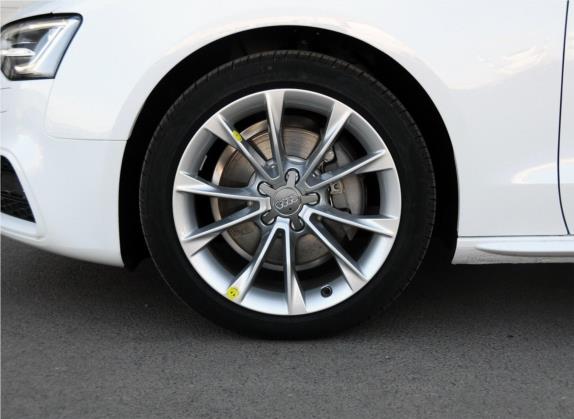 奥迪A5 2013款 Sportback 40 TFSI quattro风尚版 其他细节类   前轮