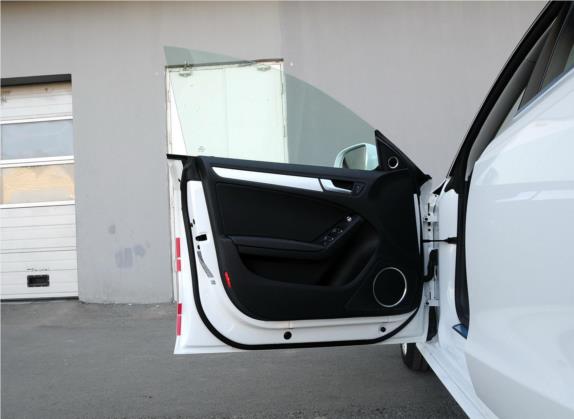 奥迪A5 2013款 Sportback 40 TFSI quattro风尚版 车厢座椅   前门板