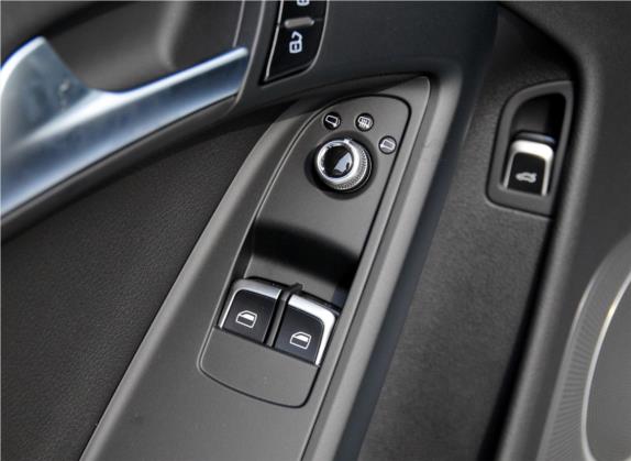 奥迪A5 2014款 Coupe 45 TFSI 车厢座椅   门窗控制