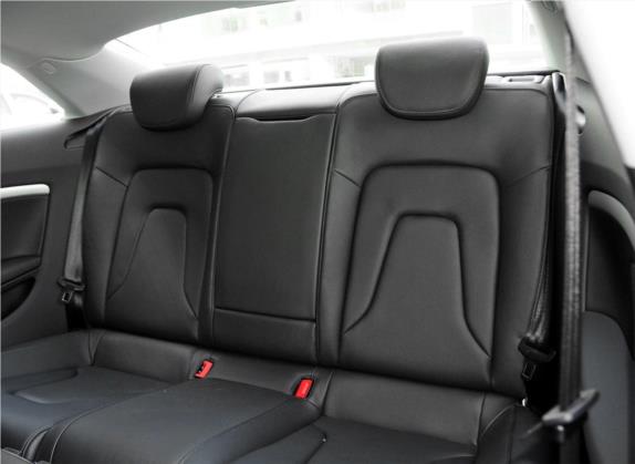 奥迪A5 2014款 Coupe 45 TFSI quattro 车厢座椅   后排空间