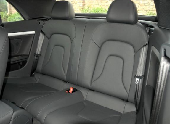 奥迪A5 2014款 Cabriolet 45 TFSI风尚版 车厢座椅   后排空间