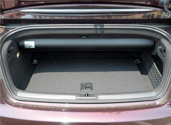 奥迪A5 2014款 Cabriolet 45 TFSI风尚版 车厢座椅   后备厢