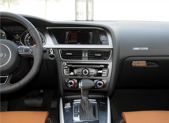 奥迪A5 2014款 Sportback 45 TFSI风尚版 中控类   中控台
