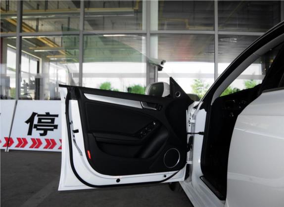 奥迪A5 2014款 Sportback 45 TFSI quattro 车厢座椅   前门板