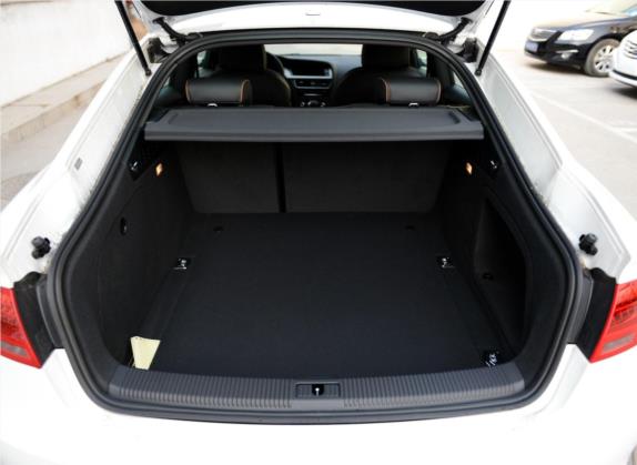 奥迪A5 2014款 Sportback 45 TFSI quattro风尚版 车厢座椅   后备厢