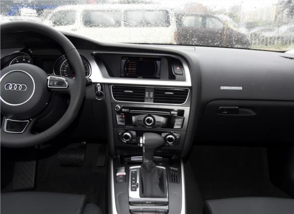 奥迪A5 2016款 Coupe 45 TFSI 进取型 中控类   中控台