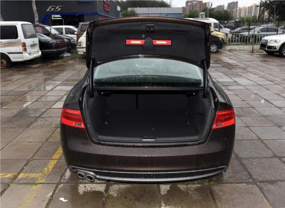 奥迪A5 2016款 Coupe 45 TFSI 进取型 车厢座椅   后备厢