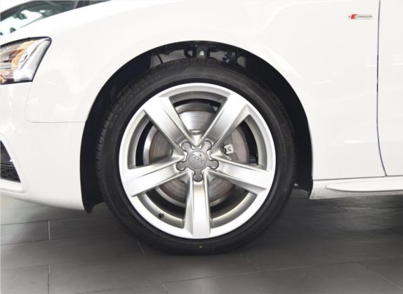 奥迪A5 2016款 Cabriolet 45 TFSI 进取型 其他细节类   前轮