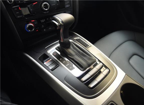 奥迪A5 2016款 Cabriolet 45 TFSI 进取型 中控类   挡把