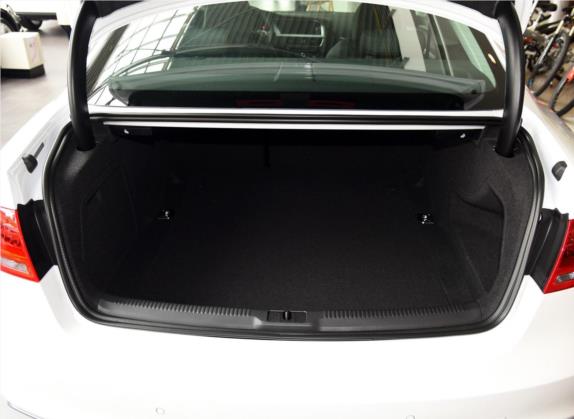 奥迪A5 2016款 改款 Coupe 45 TFSI 舒适型 车厢座椅   后备厢