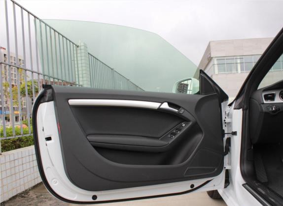 奥迪A5 2016款 改款 Cabriolet 45 TFSI 进取型 车厢座椅   前门板