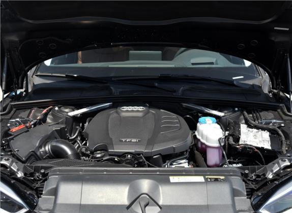 奥迪A5 2017款 Sportback 45 TFSI quattro 运动型 其他细节类   发动机舱