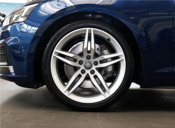 奥迪A5 2017款 Sportback 45 TFSI 运动型 其他细节类   前轮