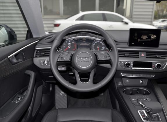 奥迪A5 2019款 Coupe 40 TFSI 时尚型 国V 中控类   驾驶位