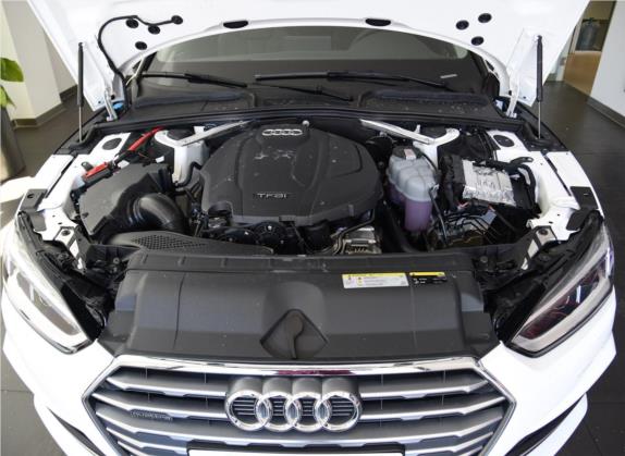 奥迪A5 2019款 Coupe 45 TFSI quattro 运动型 国V 其他细节类   发动机舱