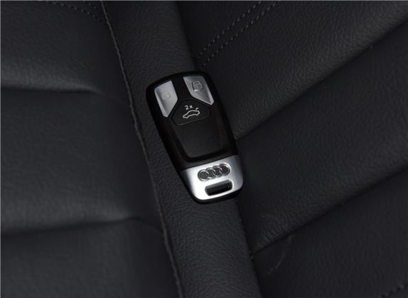 奥迪A5 2019款 Coupe 45 TFSI quattro 运动型 国V 其他细节类   钥匙