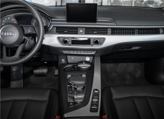 奥迪A5 2019款 Cabriolet 40 TFSI 时尚型 国V 中控类   中控台
