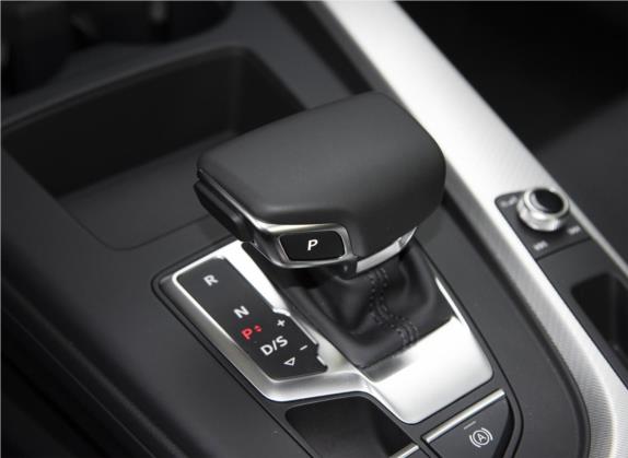 奥迪A5 2021款 Sportback 40 TFSI 时尚致雅型 中控类   挡把