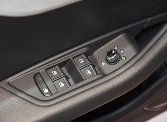 奥迪A5 2021款 Sportback 40 TFSI quattro 豪华致雅型 车厢座椅   门窗控制