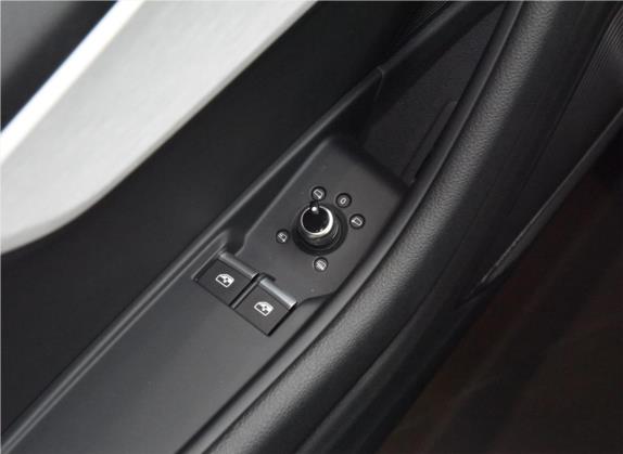 奥迪A5 2021款 Coupe 45 TFSI quattro 臻选动感型 车厢座椅   门窗控制