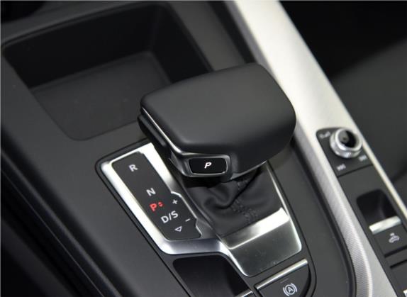 奥迪A5 2021款 Cabriolet 40 TFSI 时尚动感型 中控类   挡把