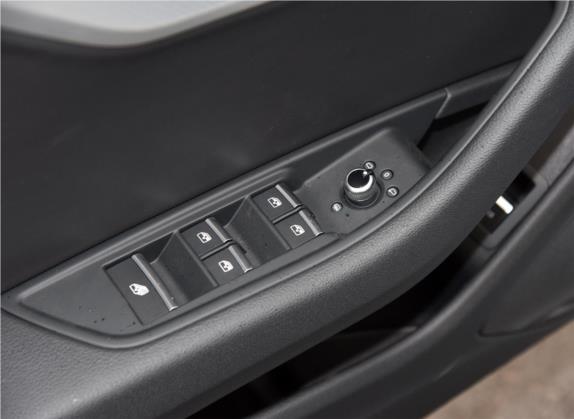 奥迪A5 2021款 Cabriolet 40 TFSI 时尚动感型 车厢座椅   门窗控制