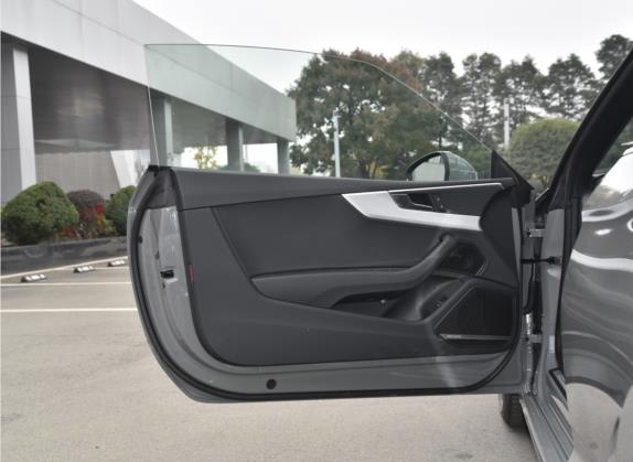奥迪A5 2021款 Cabriolet 45 TFSI quattro 臻选动感型 车厢座椅   前门板
