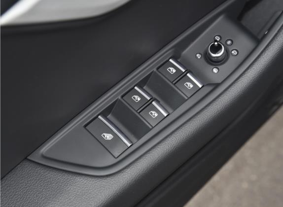 奥迪A5 2021款 Cabriolet 45 TFSI quattro 臻选动感型 车厢座椅   门窗控制