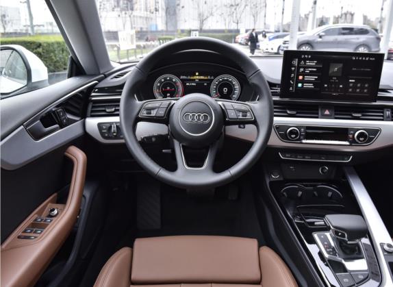 奥迪A5 2022款 Sportback 40 TFSI 时尚致雅型 中控类   驾驶位