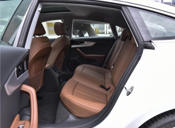 奥迪A5 2022款 Sportback 40 TFSI 时尚致雅型 车厢座椅   后排空间