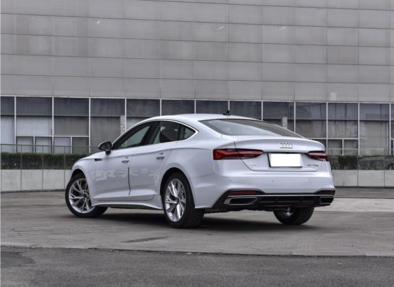 奥迪A5 2022款 Sportback 40 TFSI 时尚致雅型 外观   斜后