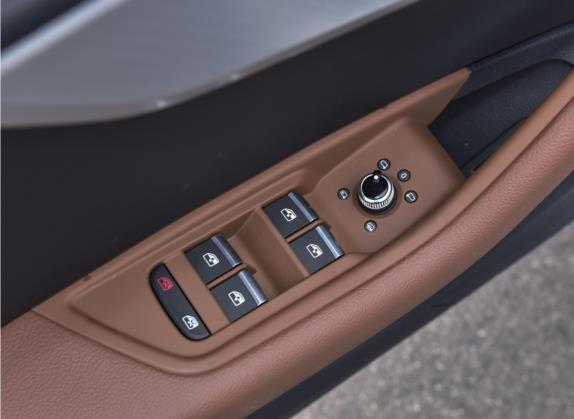 奥迪A5 2022款 Sportback 40 TFSI 时尚致雅型 车厢座椅   门窗控制