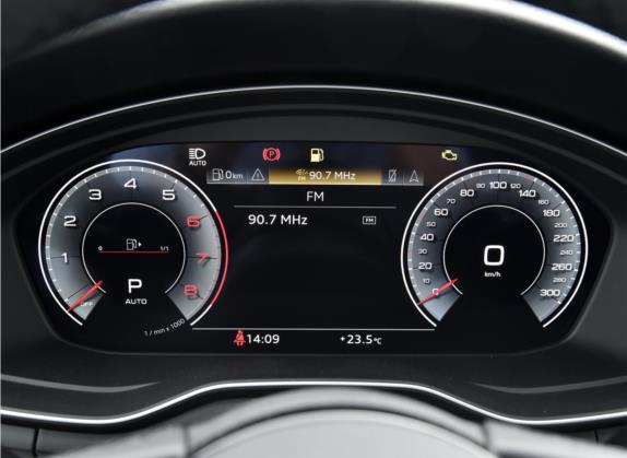 奥迪A5 2022款 Cabriolet 40 TFSI 时尚动感型 中控类   仪表盘