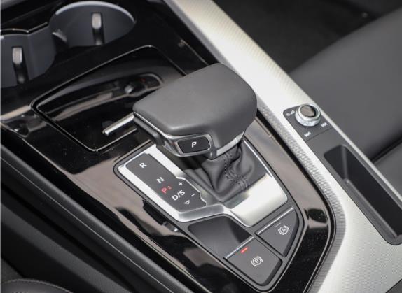 奥迪A5 2023款 Sportback 40 TFSI 时尚动感型 中控类   挡把