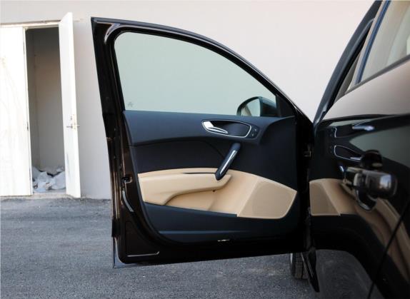 奥迪A1 2013款 30 TFSI Sportback Ego 车厢座椅   前门板