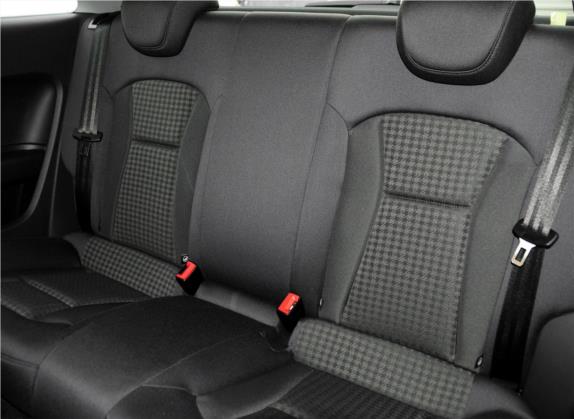 奥迪A1 2014款 30 TFSI 时尚型 车厢座椅   后排空间