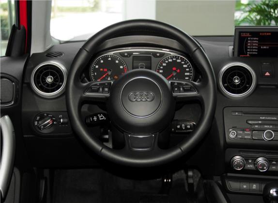 奥迪A1 2014款 30 TFSI 舒适型 中控类   驾驶位