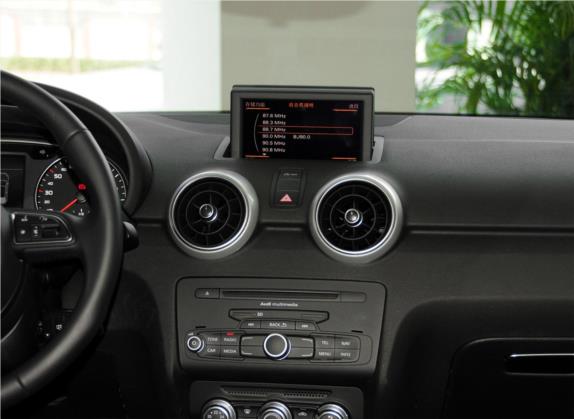 奥迪A1 2014款 30 TFSI 舒适型 中控类   中控台