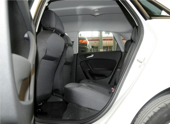奥迪A1 2014款 30 TFSI Sportback时尚型 车厢座椅   后排空间