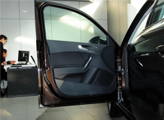 奥迪A1 2014款 30 TFSI Sportback技术型 车厢座椅   前门板