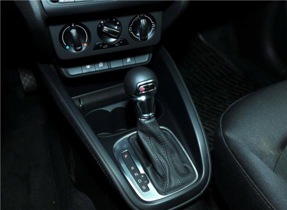 奥迪A1 2014款 30 TFSI Sportback技术型 中控类   挡把